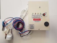 Náhradní zdroj NZ UNI Z - (150W) nové závěsné provedení s termostatem a voltmetrem